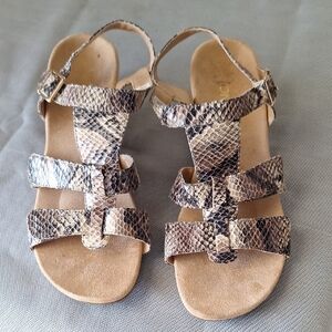 Viomic Snake Skin Size 9